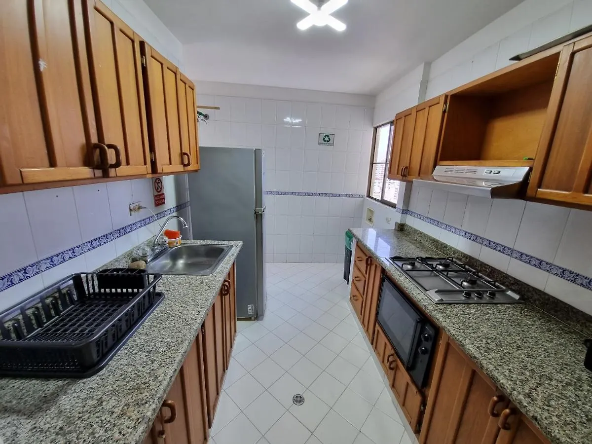 Apartamento Edificio Los Laureles Piso 16-02 Gaira